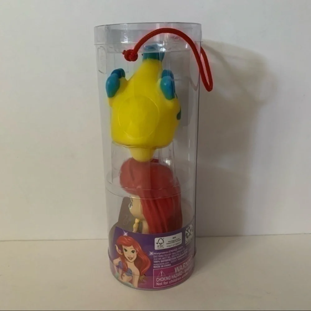 NIP. DISNEY Ariel and Flounder Bath Squirters